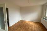 Etagenwohnung Suhl Neundorf - 4 Zimmer, 64 m&sup2;, 400&euro; | Angebot:25568404
