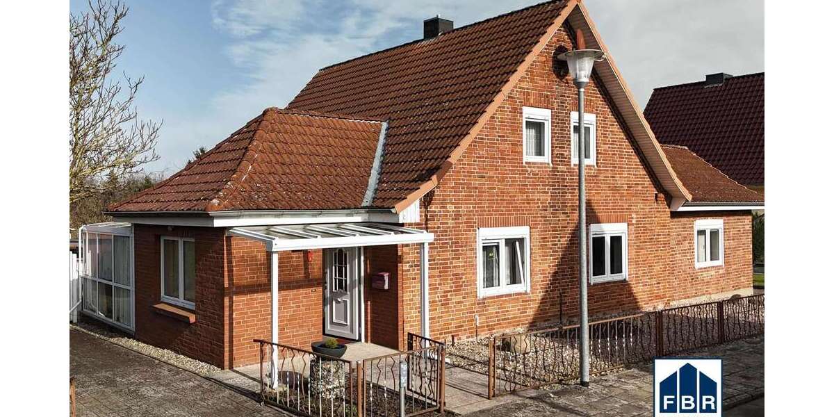 Einfamilienhaus Lübz - 6 Zimmer, 181 m&sup2;, 139.000&euro; | Angebot:25408384