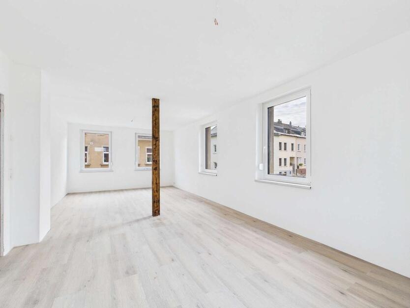 Modern sanierte 2-Raum-Erdgeschosswohnung in ruhiger Lage in Auerbach zimmer