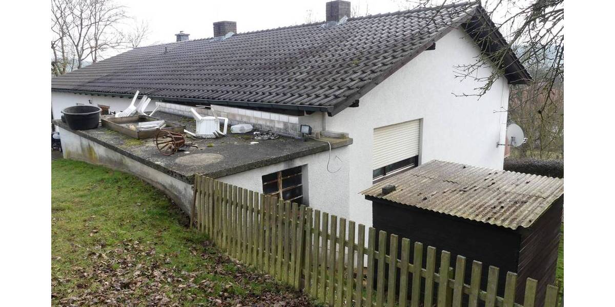 Etagenwohnung Schrecksbach Röllshausen - 4 Zimmer, 103 m&sup2;, 63.000&euro; | Angebot:25685481