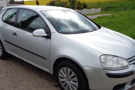 VW Golf 235.000 km 2.350 &euro; Hehlen 37619