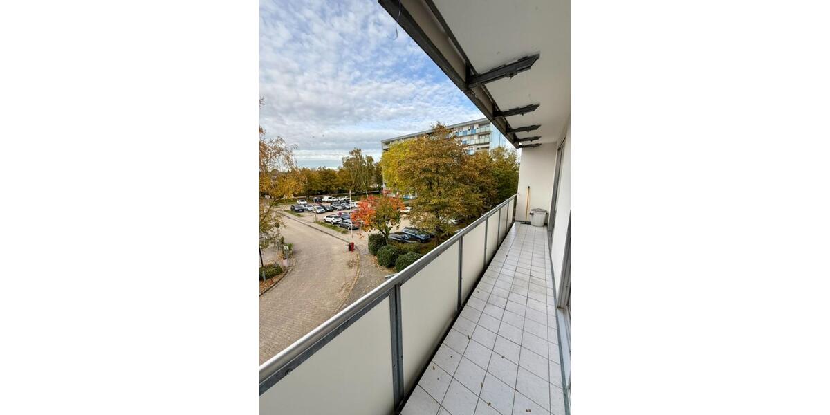 Helle 4-Zimmer 94 m² Eigentumswohnung, 2 Balkone, Alsdorf-Zentrum 4 zimmer