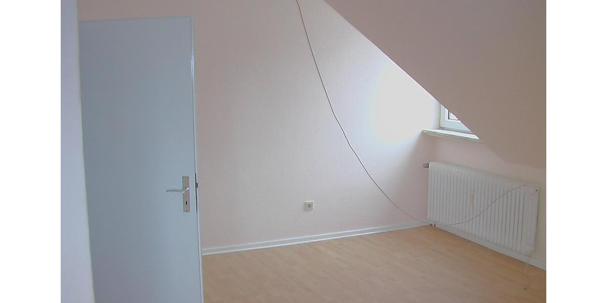 Dachgeschoßwohnung Schwanewede - 3 Zimmer, 75 m&sup2;, 780&euro; | Angebot:25258131