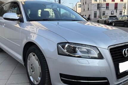 Audi A3 56.000 km 10.900 &euro; München 80807
