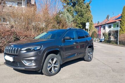 Jeep Cherokee 51.334 km 22.990 &euro; Stuttgart 70567