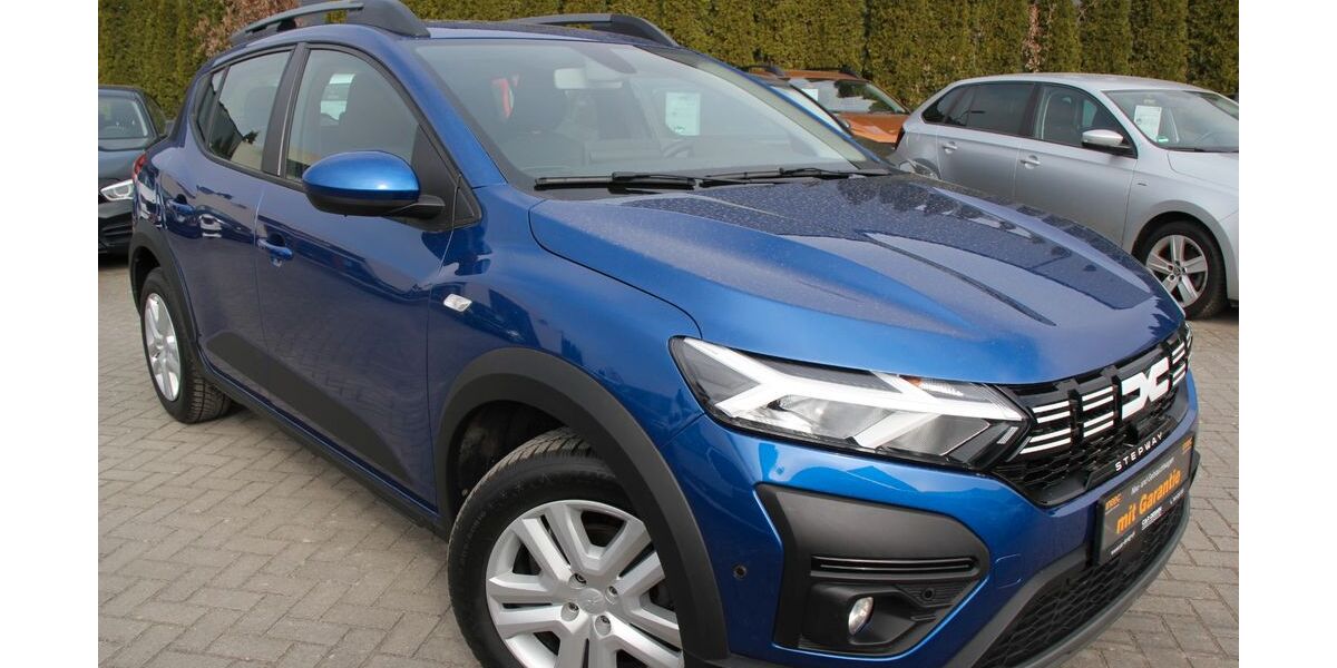 Dacia Sandero 23.814 km 16.490 &euro; Falkensee 14612