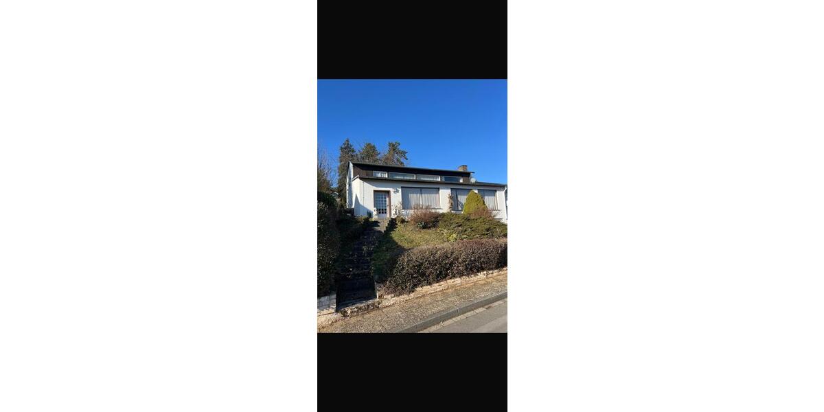 Einfamilienhaus in Kommern am Hang 5 zimmer