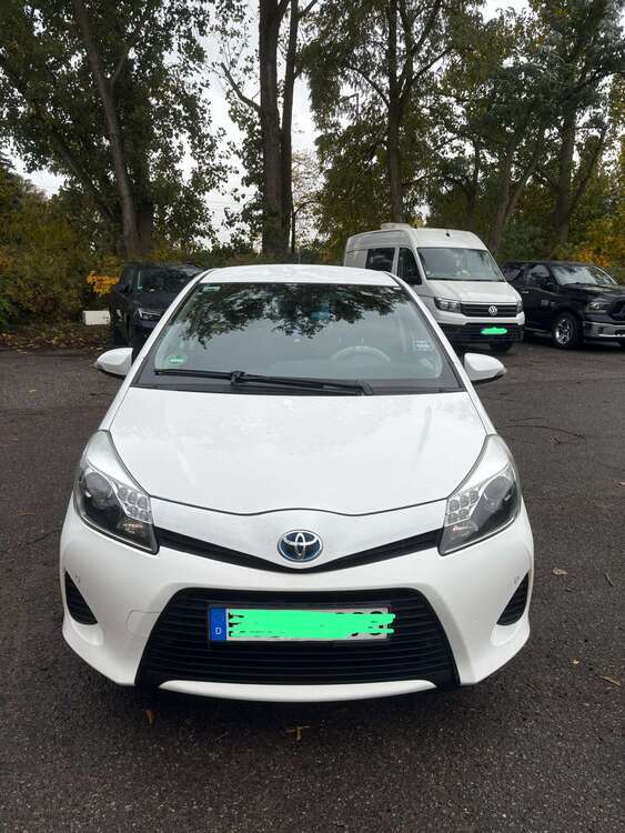 Toyota Yaris 108.000 km 9.000 € berlin 12685