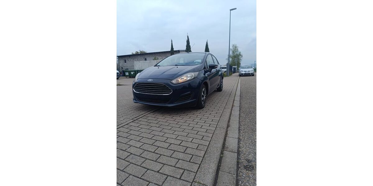 Ford Fiesta 220.000 km 2.950 &euro; Malsch 76316