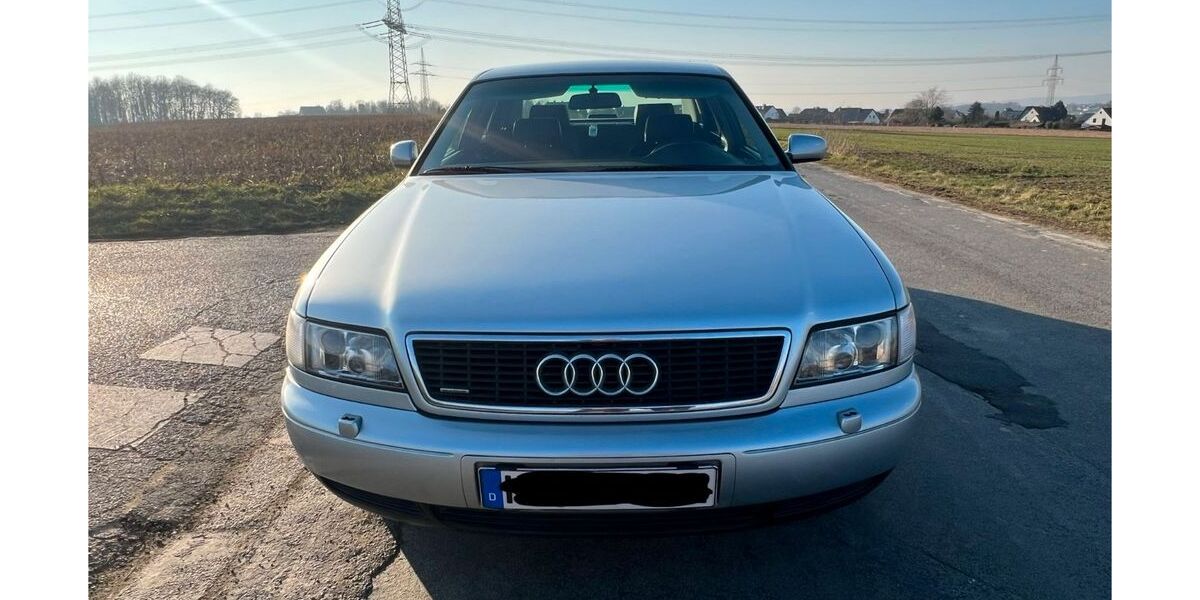 Audi A8 194.000 km 7.300 &euro; Löhne 32584