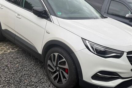 Opel Grandland (X) 143.200 km 13.500 &euro; Rheinbach 53359