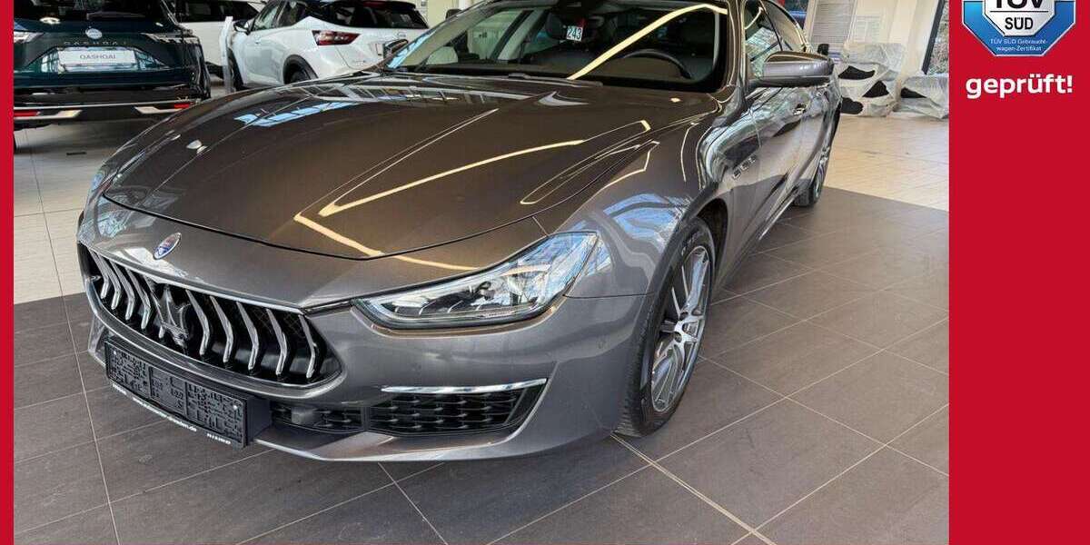 Maserati Ghibli 92.866 km 29.780 &euro; Dresden 01328