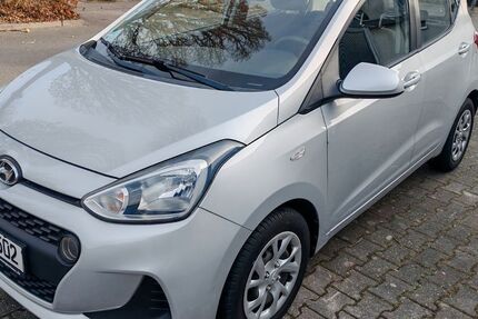 Hyundai i10 105.400 km 7.250 &euro; Köln 50739