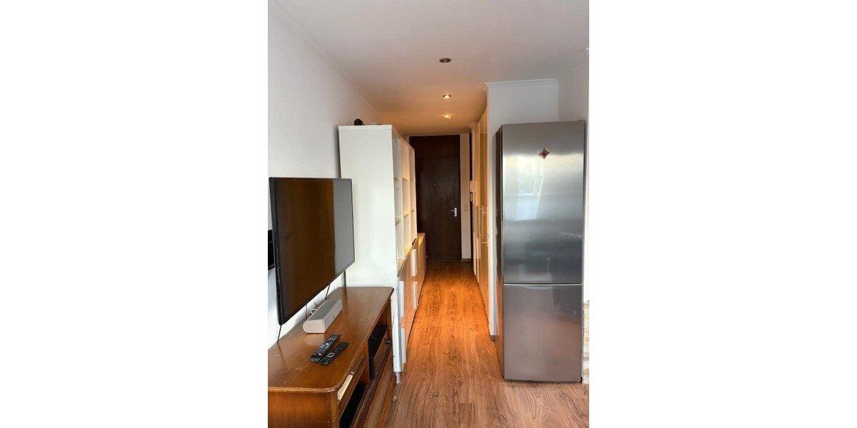 Dachgeschoßwohnung Wiesbaden Südost - 1.5 Zimmer, 35 m&sup2;, 1.100&euro; | Angebot:26406739