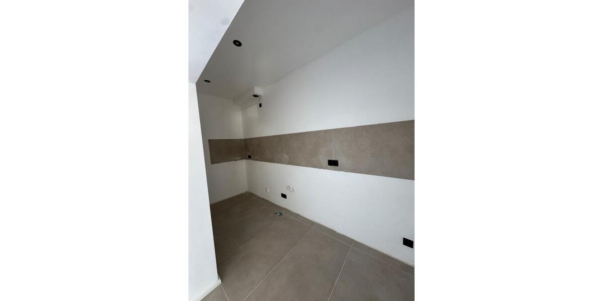 Erdgeschoßwohnung Hennef (Sieg) - 3 Zimmer, 80 m&sup2;, 1.000&euro; | Angebot:25405158