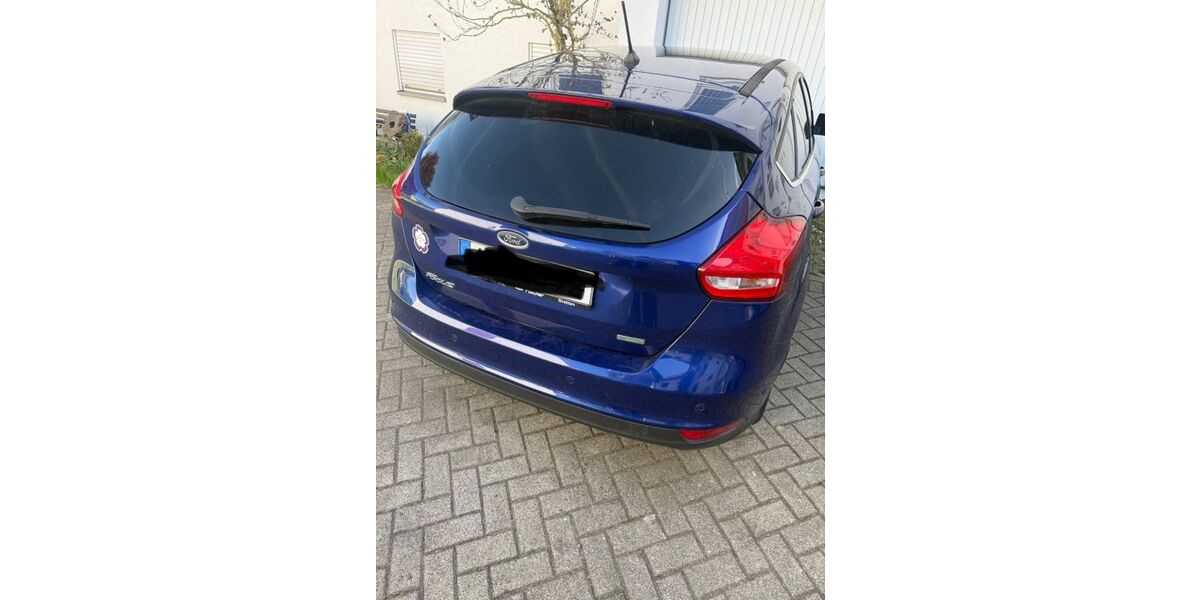 Ford Focus 85.000 km 8.500 &euro; Walzbachtal 75045