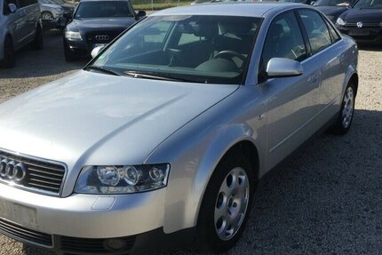 Audi A4 2.0,AHK,Sitzheiz.,Navi,Tüv 11/27! 216.000 km 2.600 &euro; Himmelkron 95502