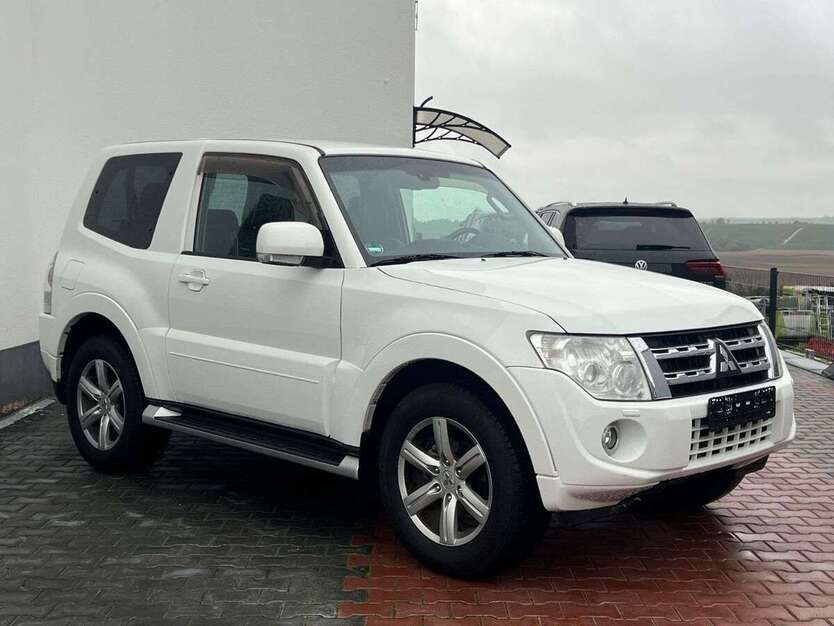 Mitsubishi Pajero 61.000 km 28.900 € Saulheim 55291