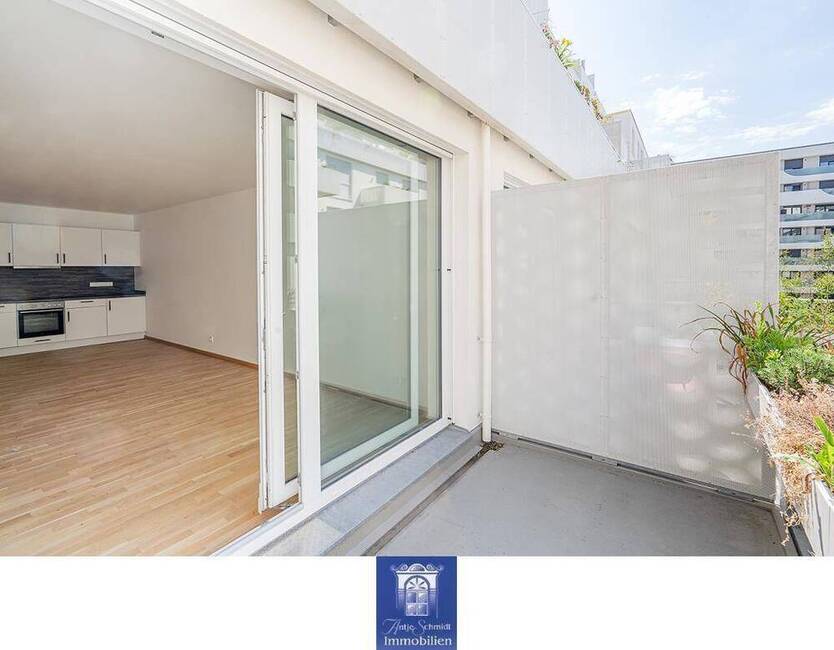 Charmante NeubauWohnung mit hofseitigem Balkon, Fußbodenheizung, EBK, Gäste-WC!