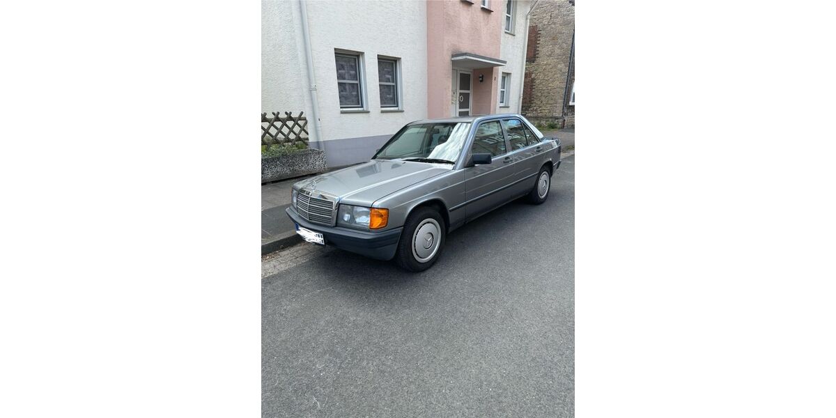 Mercedes-Benz 190 210.000 km 3.661 € Lage 32791