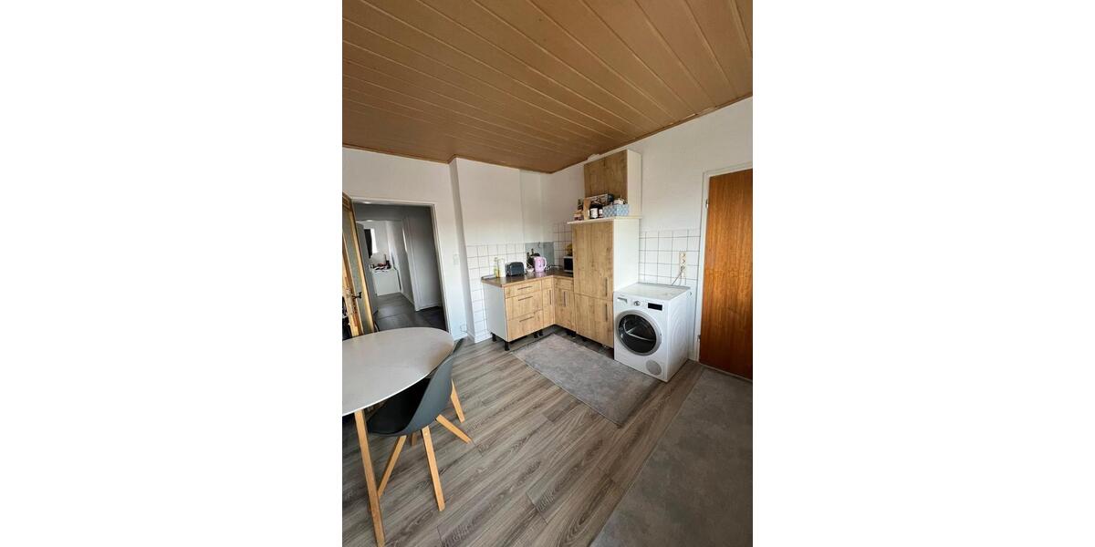 Etagenwohnung Nordenham - 4 Zimmer, 80 m&sup2;, 895&euro; | Angebot:26379898