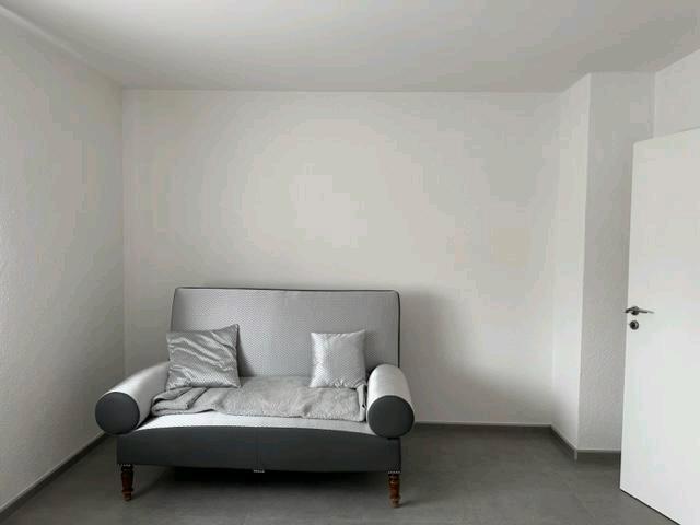 Etagenwohnung Crailsheim - 2 Zimmer, 75 m&sup2;, 900&euro; | Angebot:26323347