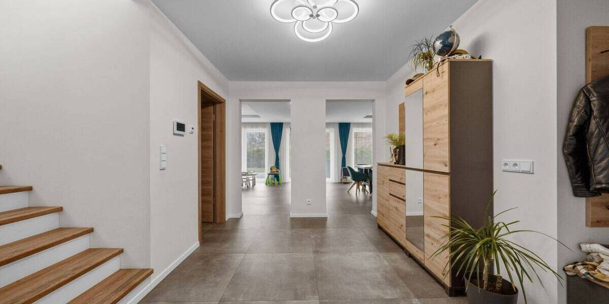 Mehrfamilienhaus, Wohnhaus Neumünster Faldera - 7 Zimmer, 211 m&sup2;, 1.660.000&euro; | Angebot:26260441