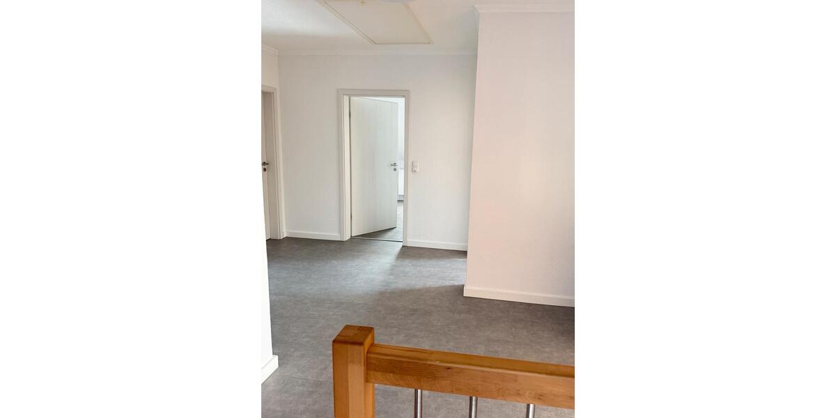 Etagenwohnung Friesoythe - 3 Zimmer, 100 m&sup2;, 750&euro; | Angebot:26691600