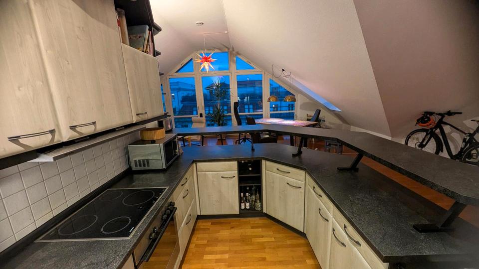 Dachgeschoßwohnung Dresden Blasewitz - 2 Zimmer, 73 m&sup2;, 899&euro; | Angebot:26241705