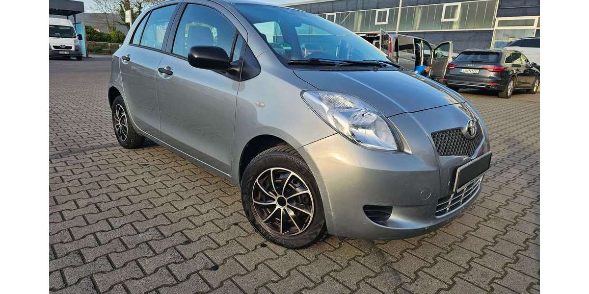 Toyota Yaris 147.000 km 2.999 &euro; Ludwigshafen 67071