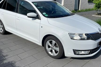Skoda Rapid 128.000 km 7.800 &euro; Salzbergen 48499