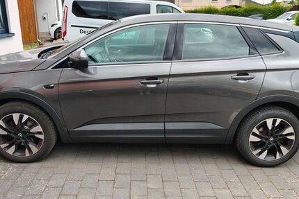 Opel Grandland (X) 107.500 km 13.600 &euro; Wittlich 54516