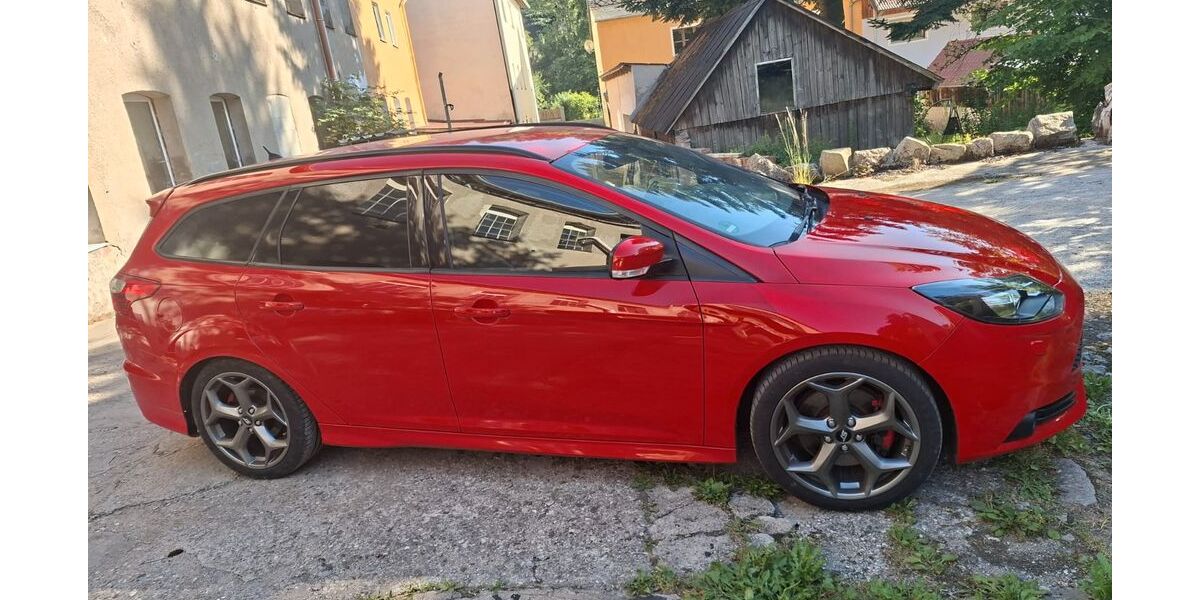 Ford Focus 113.043 km 13.900 &euro; Plößberg 95703