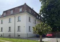 Gepflegtes 4 Familienhaus - Wohn- und Geschäftshaus in Gera in Top Lage mit Stellplätzen
