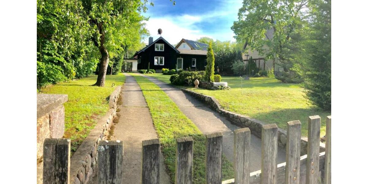 Haus am Waldrand Berlins, gr. Garten, 2.Wohngebäude 4 zimmer