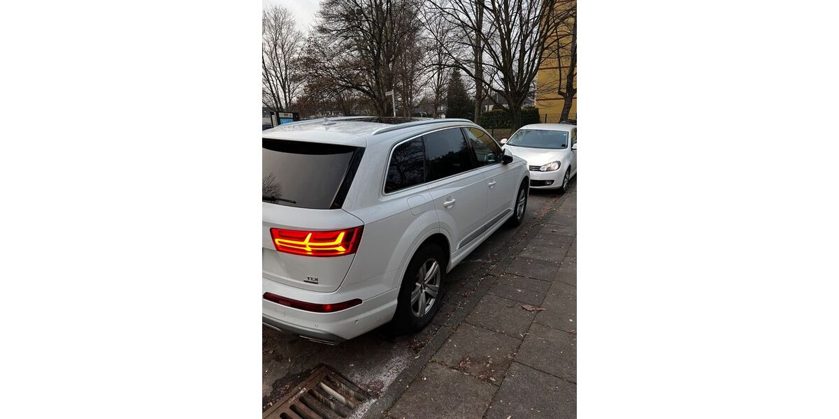 Audi Q7 79.800 km 34.999 &euro; Bonn 53119