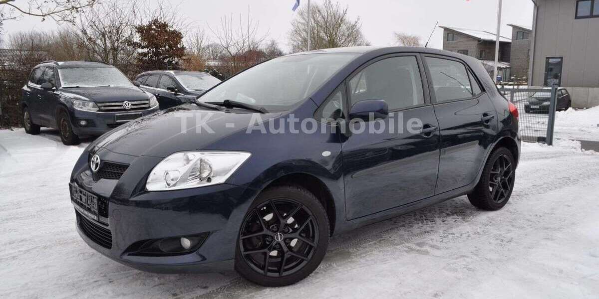 Toyota Auris 55.000 km 7.980 &euro; Ahrensboek 23623