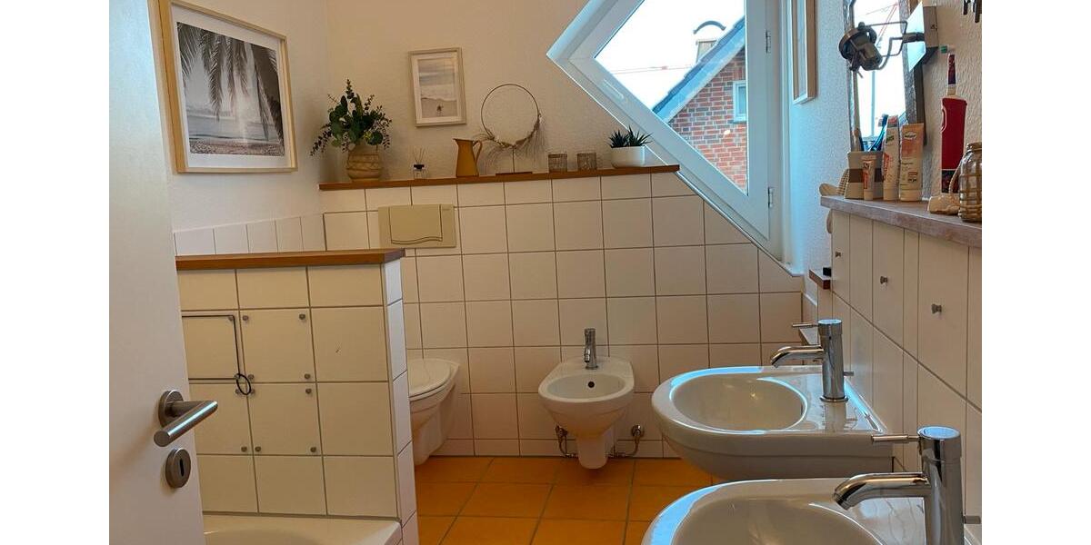 Einfamilienhaus Marienheide - 8 Zimmer, 206 m&sup2;, 660.000&euro; | Angebot:25841984