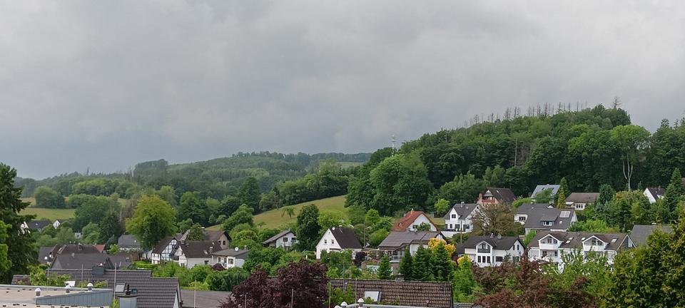 Einfamilienhaus Gummersbach - 6 Zimmer, 150 m&sup2;, 1.900&euro; | Angebot:24750886