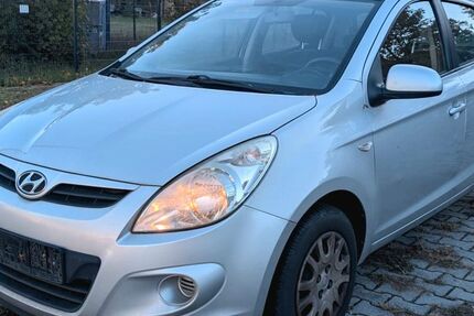 Hyundai i20 217.000 km 850 &euro; Berlin 14057