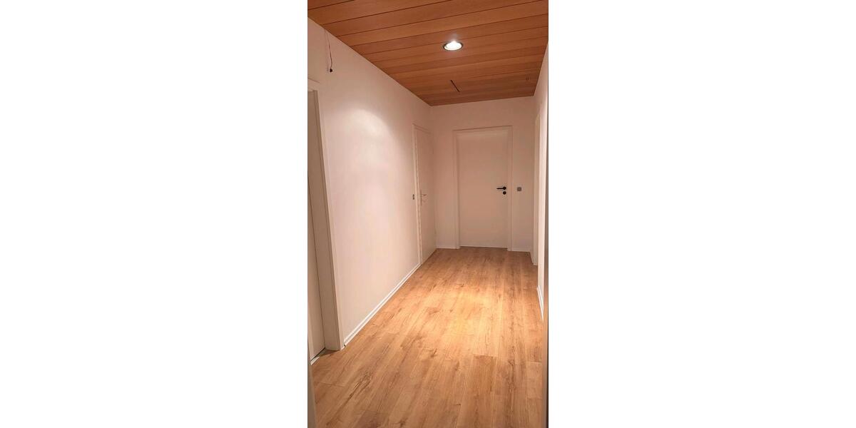 Dachgeschoßwohnung Bünde - 3 Zimmer, 84 m&sup2;, 950&euro; | Angebot:26676949