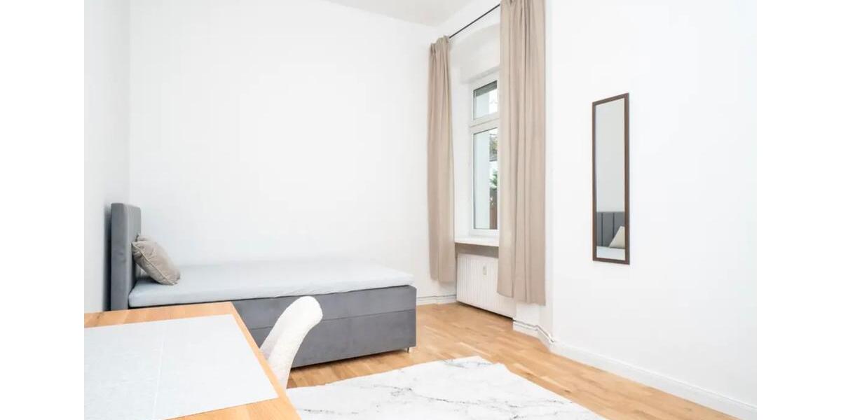 Erdgeschoßwohnung Berlin Friedrichshain-Kreuzberg - 3 Zimmer, 95 m&sup2;, 750&euro; | Angebot:25499724
