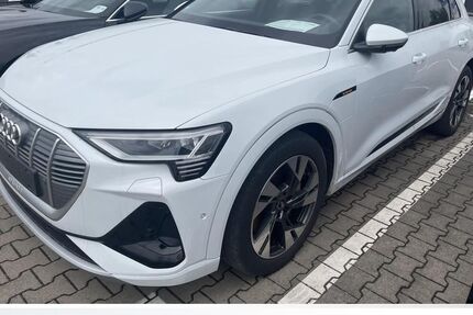 Audi e-tron 87.618 km 34.940 &euro; Bernburg 06406