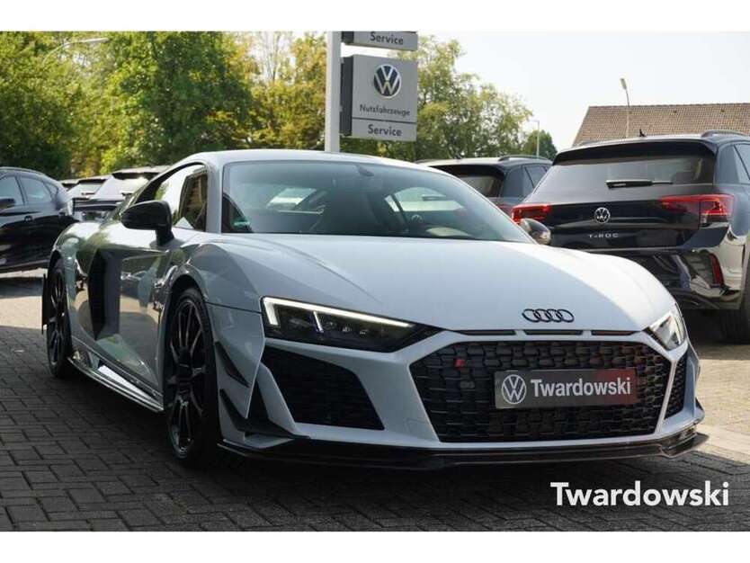 R8