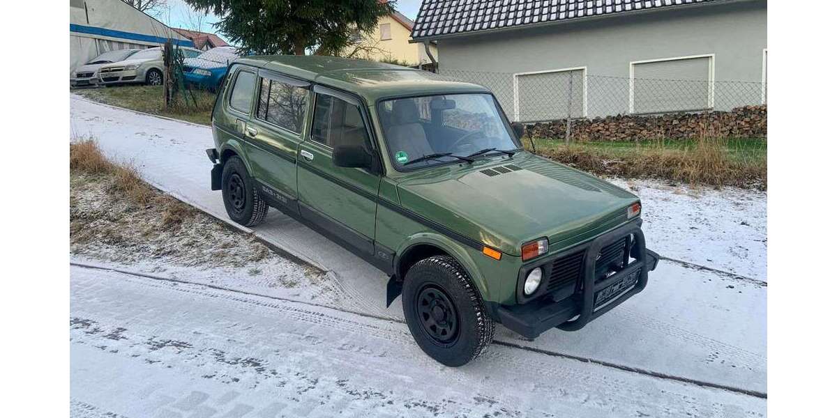 Lada Niva 152.500 km 7.777 &euro; Eisenberg 07607