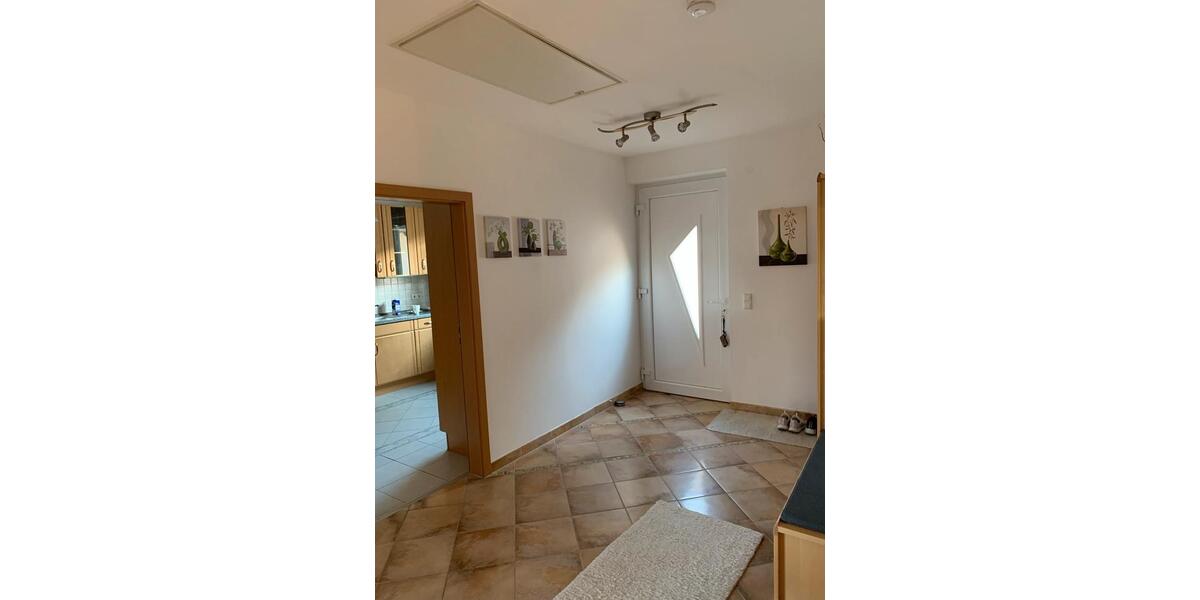 Bungalow Aiterhofen - 4 Zimmer, 117 m&sup2;, 1.250&euro; | Angebot:26343557