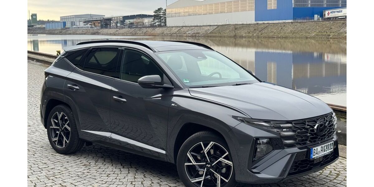 Hyundai TUCSON 12.200 km 33.800 &euro; Oberhaid 96173