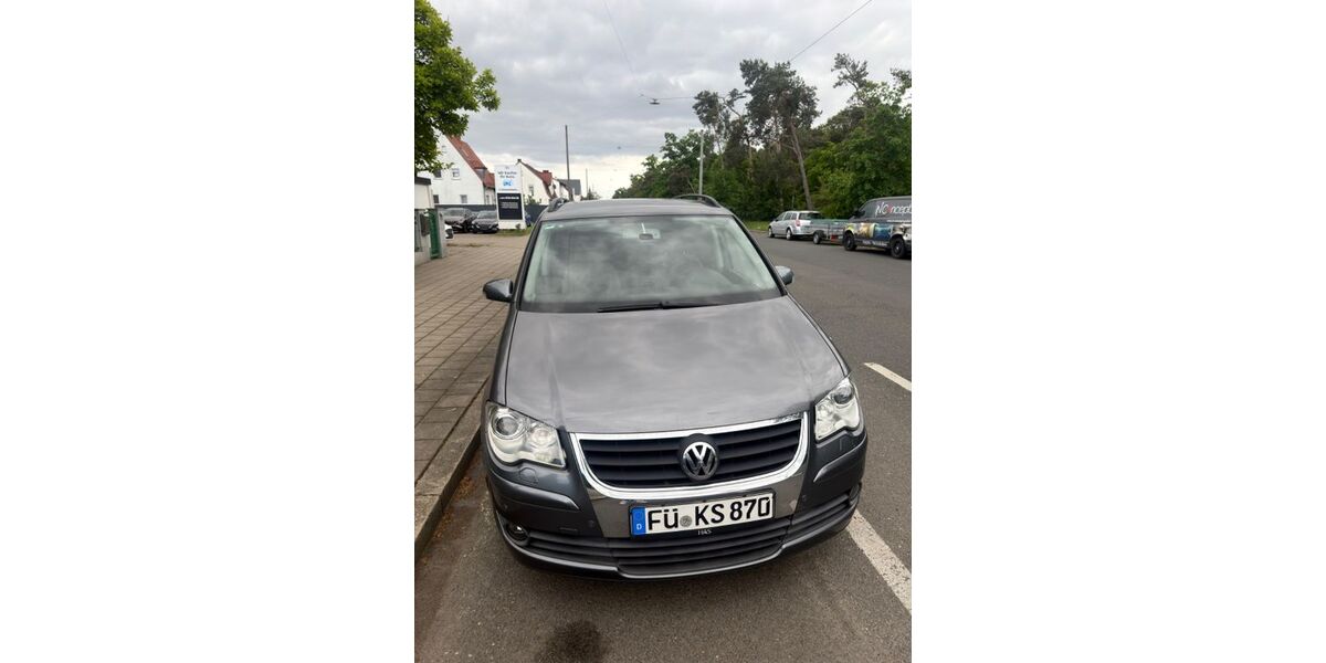 VW Touran 219.000 km 4.000 &euro; Fürth 90765