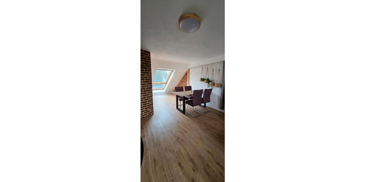 Etagenwohnung Laichingen - 3.5 Zimmer, 80 m&sup2;, 1.150&euro; | Angebot:26505600
