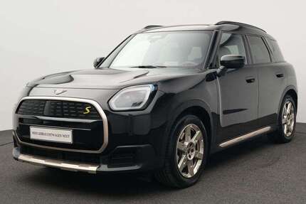 Mini Countryman SE All4 7.961 km 40.228 &euro; München 80788